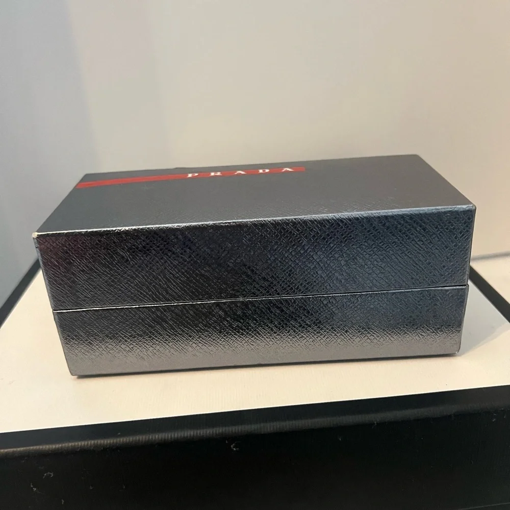 Prada Box - Picture 5 of 8
